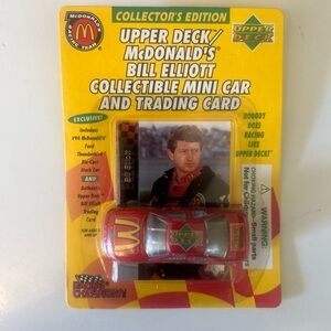 Nice 1995 Upper Deck Bill Elliott #94 Mcdonalds 1/64 Scale Car and card .NOS